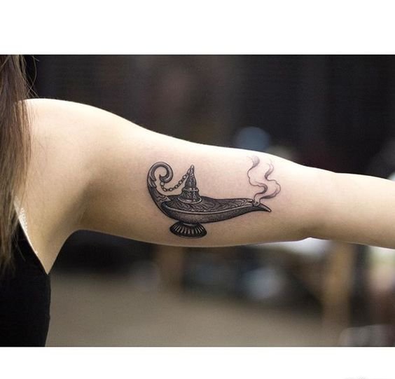 多款精致的阿拉丁神灯纹身图案