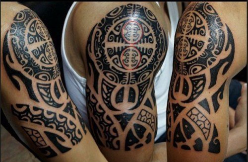 让人看到的是无限力量的男性半袖大臂部落图腾纹身图案