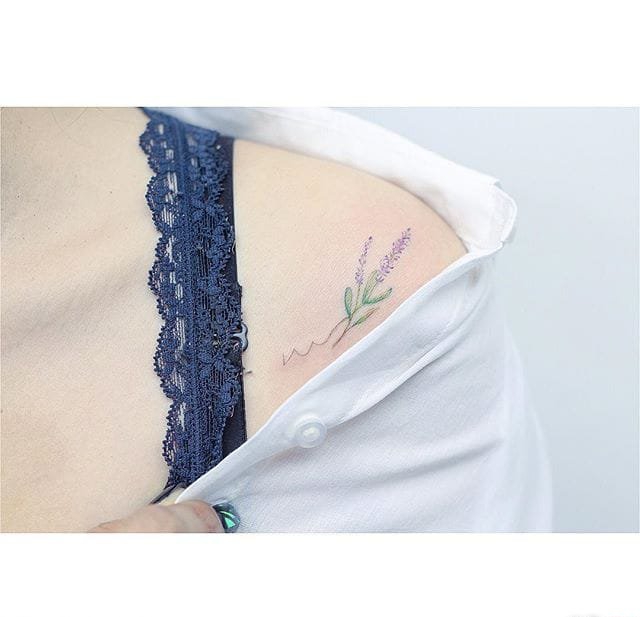 超漂亮的女性小清新淡雅的花纹身图案