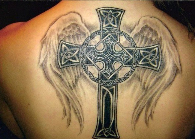 多款帅气的信仰十字架纹身图案