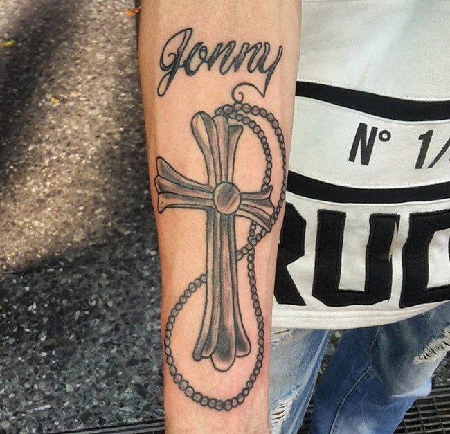多款帅气的信仰十字架纹身图案