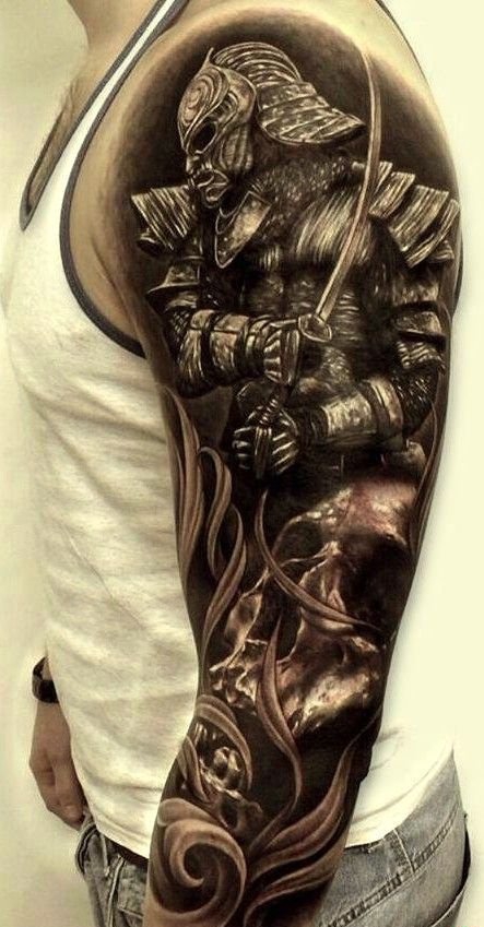 男性威猛的身披盔甲的勇士纹身图案
