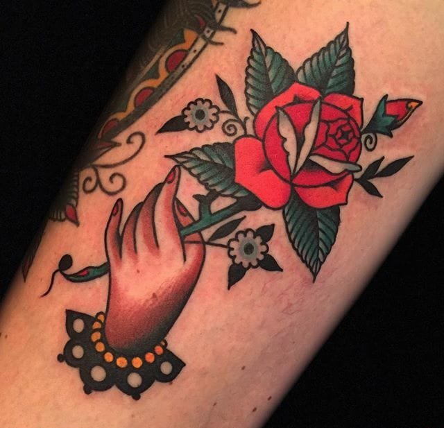 精美的传统风格花卉纹身图案来自奥斯丁