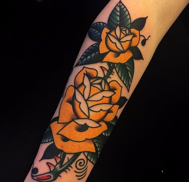 精美的传统风格花卉纹身图案来自奥斯丁