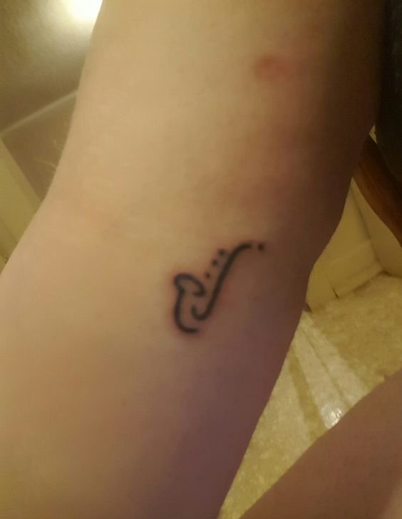 多款帅气的乐器萨克斯纹身图案