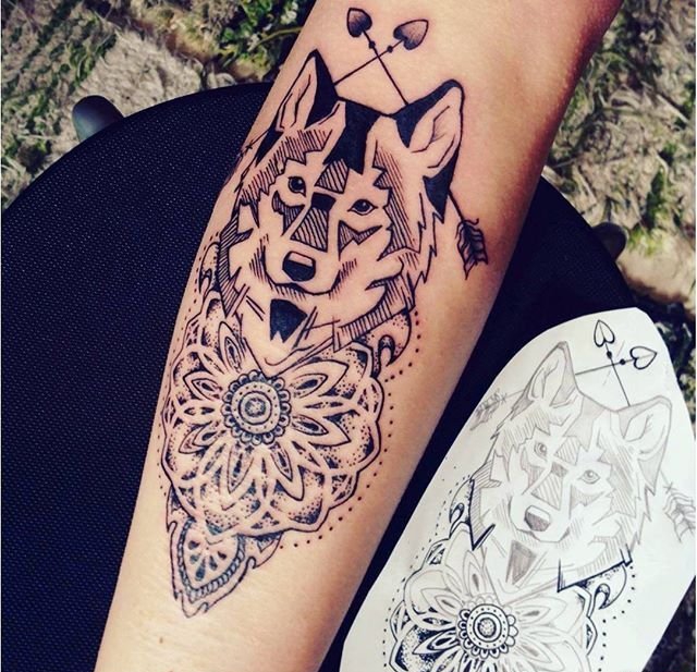 18款霸气的几何纹身狼纹身图案