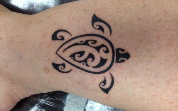 个性的黑色乌龟部落图腾纹身图案