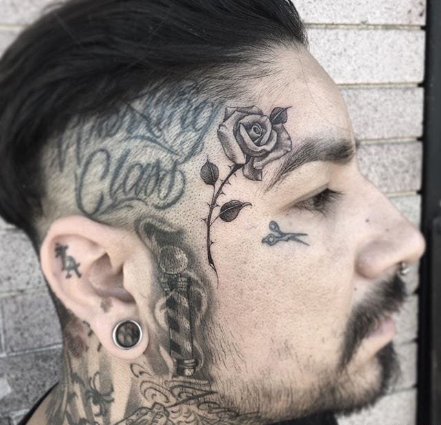 漂亮的黑色带刺玫瑰花纹身图案