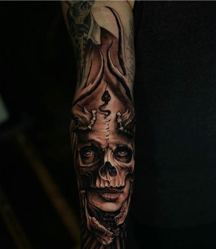 一组惊天动破的手臂3d图腾纹身图案