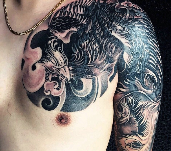 超级炫酷的半甲凤凰纹身图案