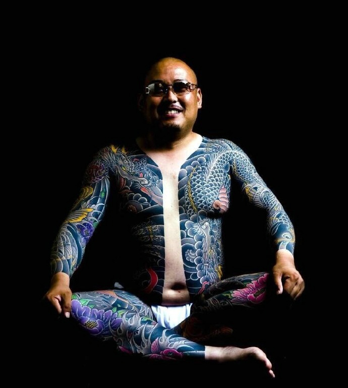 两款超级帅气的彩色双半甲纹身图案