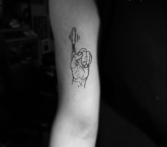 两款简单而不简约的手臂纹身图案