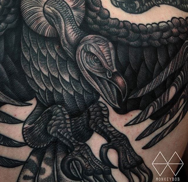 11款霸气十足的黑色秃鹰纹身图案