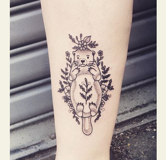 女性最爱的简单的黑色动物和植物纹身图案