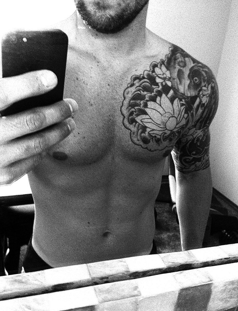 男性多种风格帅气的半甲纹身图案