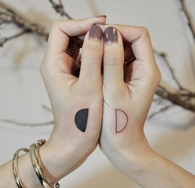 看起来有点杂乱的抽象几何纹身图案