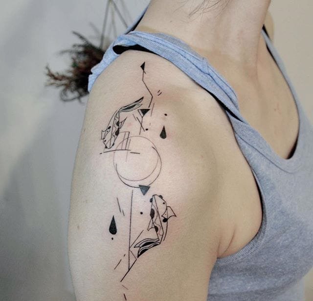 看起来有点杂乱的抽象几何纹身图案