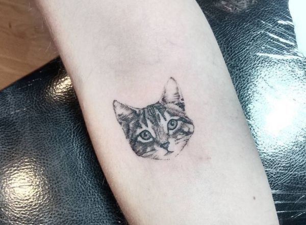 30款多种风格可爱的宠物猫纹身图案