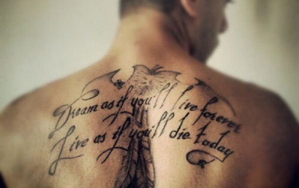 个性的引用多段落英文字纹身图案