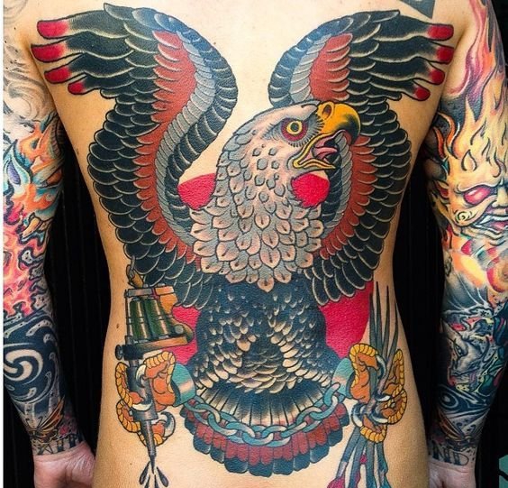 男性背部满背超霸气白头鹰纹身图案