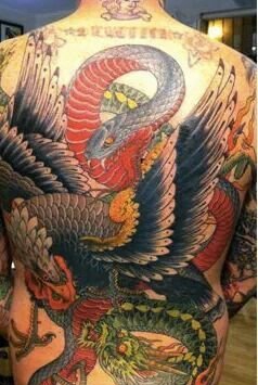 男性背部满背超霸气白头鹰纹身图案