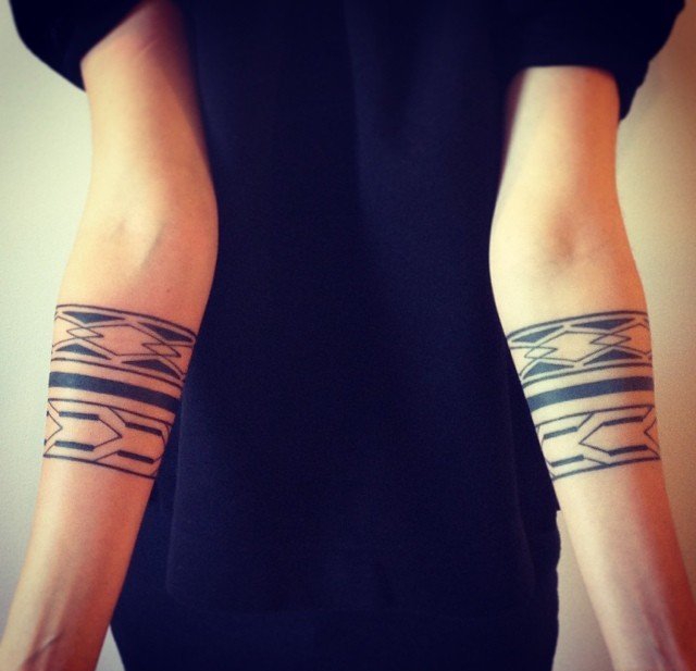 多款帅气的黑色部落图腾臂环纹身图案