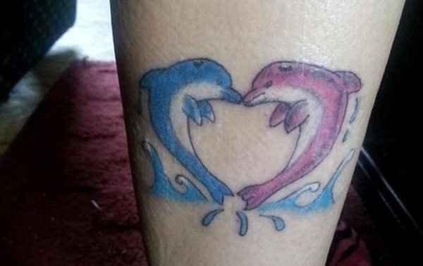 15款漂亮的海豚纹身图案