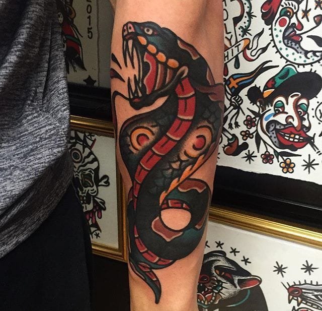 男生帅气的传统纹身图案来自纹身师马特