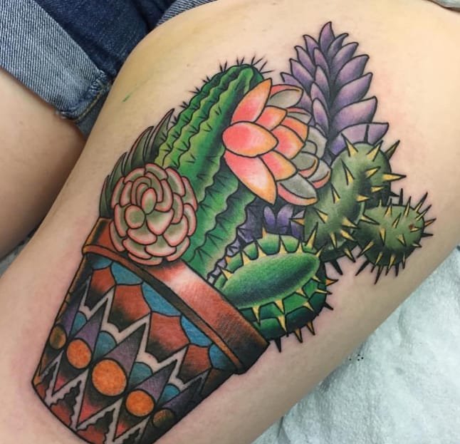 女生喜爱的13款彩色的甜美的多肉植物纹身图案