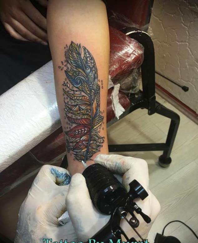 30款精致漂亮的羽毛纹身图案