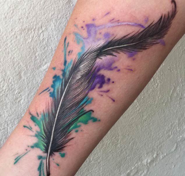30款精致漂亮的羽毛纹身图案