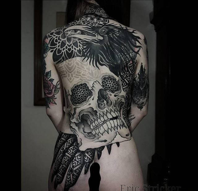 多款大胆的大面积黑色点刺风格纹身图案来自埃里克