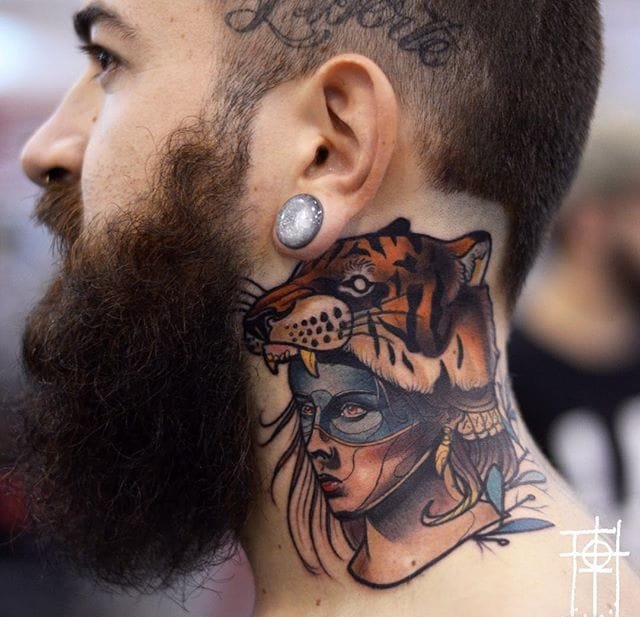 强烈的新传统女士纹身图案来自于纹身师洛博内托