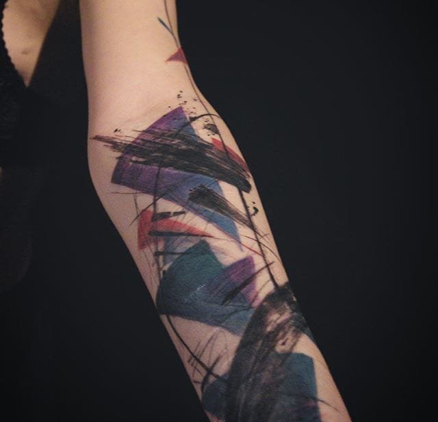 抽象的写生风格素描水彩纹身图案来自于纹身师纳迪