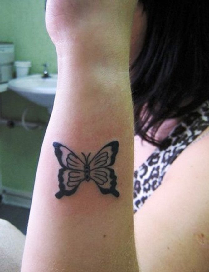 女性喜欢的漂亮的蝴蝶纹身图案