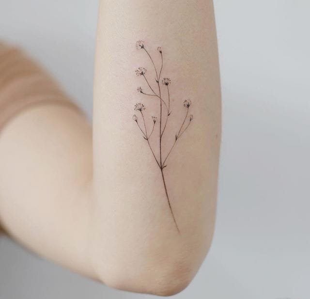 女性喜欢的清新漂亮的花朵纹身图案