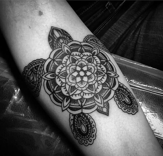 即可爱又帅气的乌龟图腾纹身图案