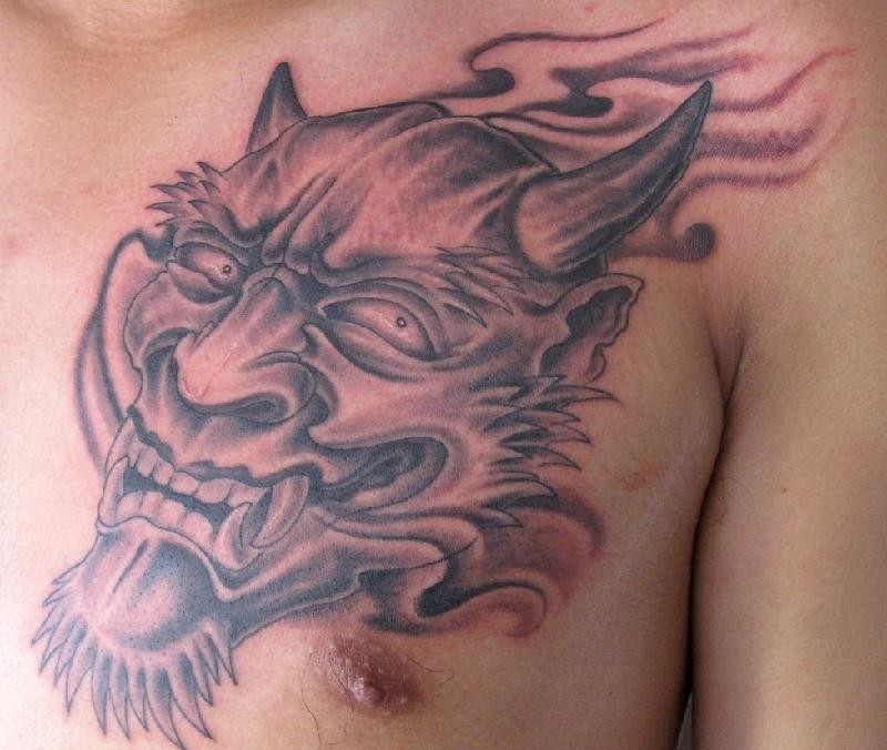 肌肉男胸堂恐怖撒旦头像纹身图片
