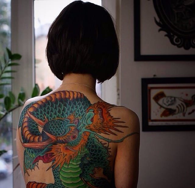 超霸气的大面积动物纹身龙和蛇和鱼纹身图案