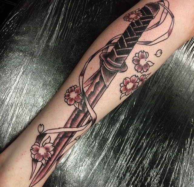 4款清晰的日本武士刀纹身图案