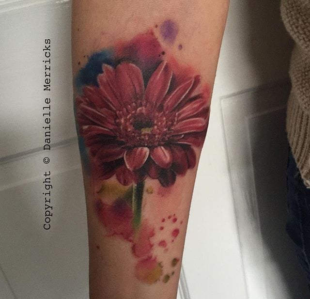 美丽的彩色纹身水彩纹身图案来自于男纹身师丹尼尔