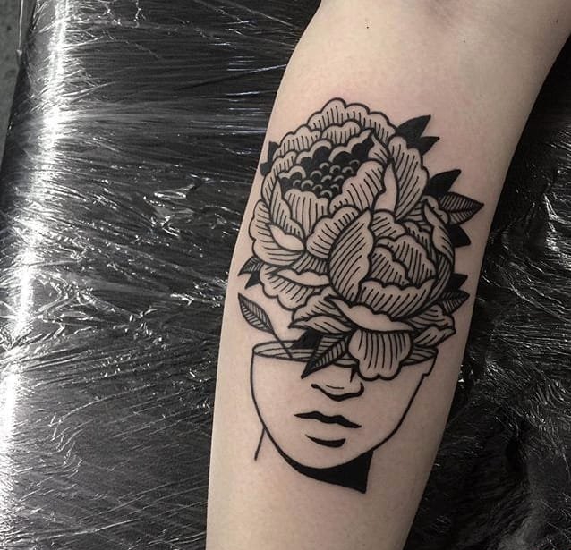 多款精致的纯手工黑线抽象纹身图案来自伊恩