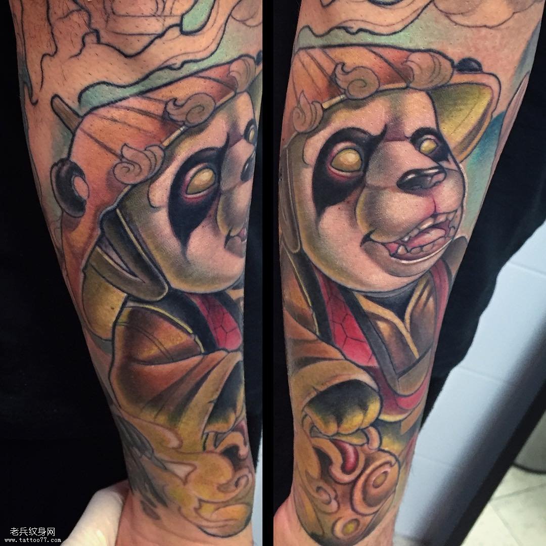 小臂熊猫纹身图案