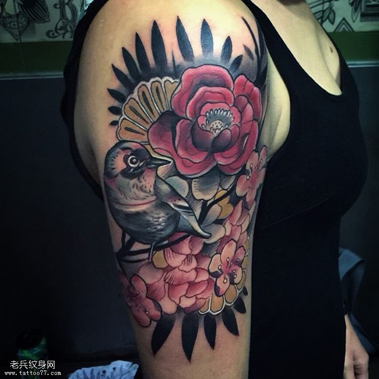 玫瑰鸟纹身图案