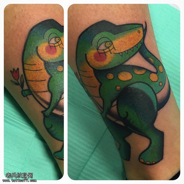 脚踝欧美卡通可爱的恐龙纹身图案