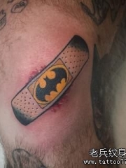 欧美创口贴蝙蝠纹身图案