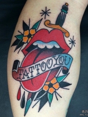 小腿欧美old school匕首嘴唇字母纹身图案