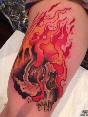 大臂欧美骷髅火焰school纹身图案