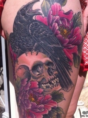 大腿欧美school骷髅乌鸦牡丹花纹身图案