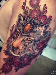 大臂欧美new school豹子花朵宝石纹身图案